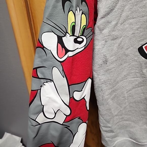 Vtg Tom And Jerry Red White GrayCrew Neck Long Sleeve Pullover Sweatshirt Medium - Picture 5 of 8